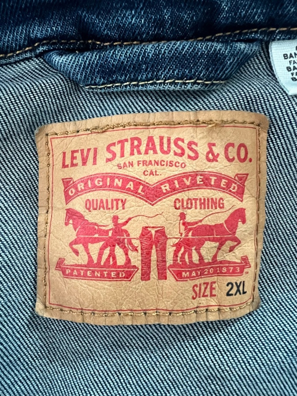 Levi's Men's Blue Denim Jacket Size 2XL - Picture 3 of 4